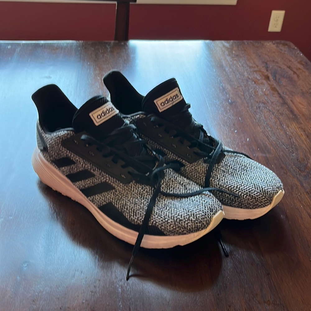 ✨MENS ADIDAS ATHLETIC SHOES✨